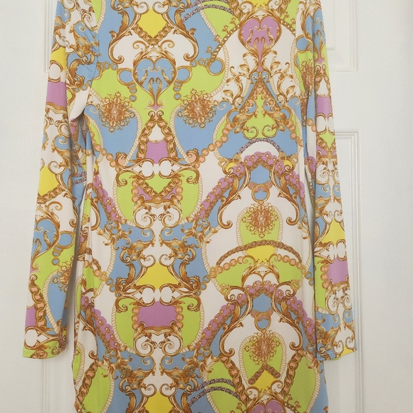 Button down designer like shirt - Picture 3 of 6